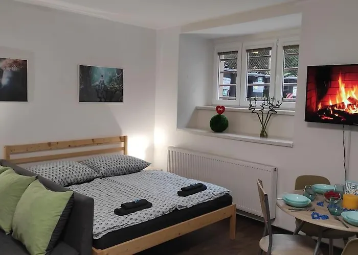 Cozy Basement Flat, Skyshowtime, 3 Minutes To Center